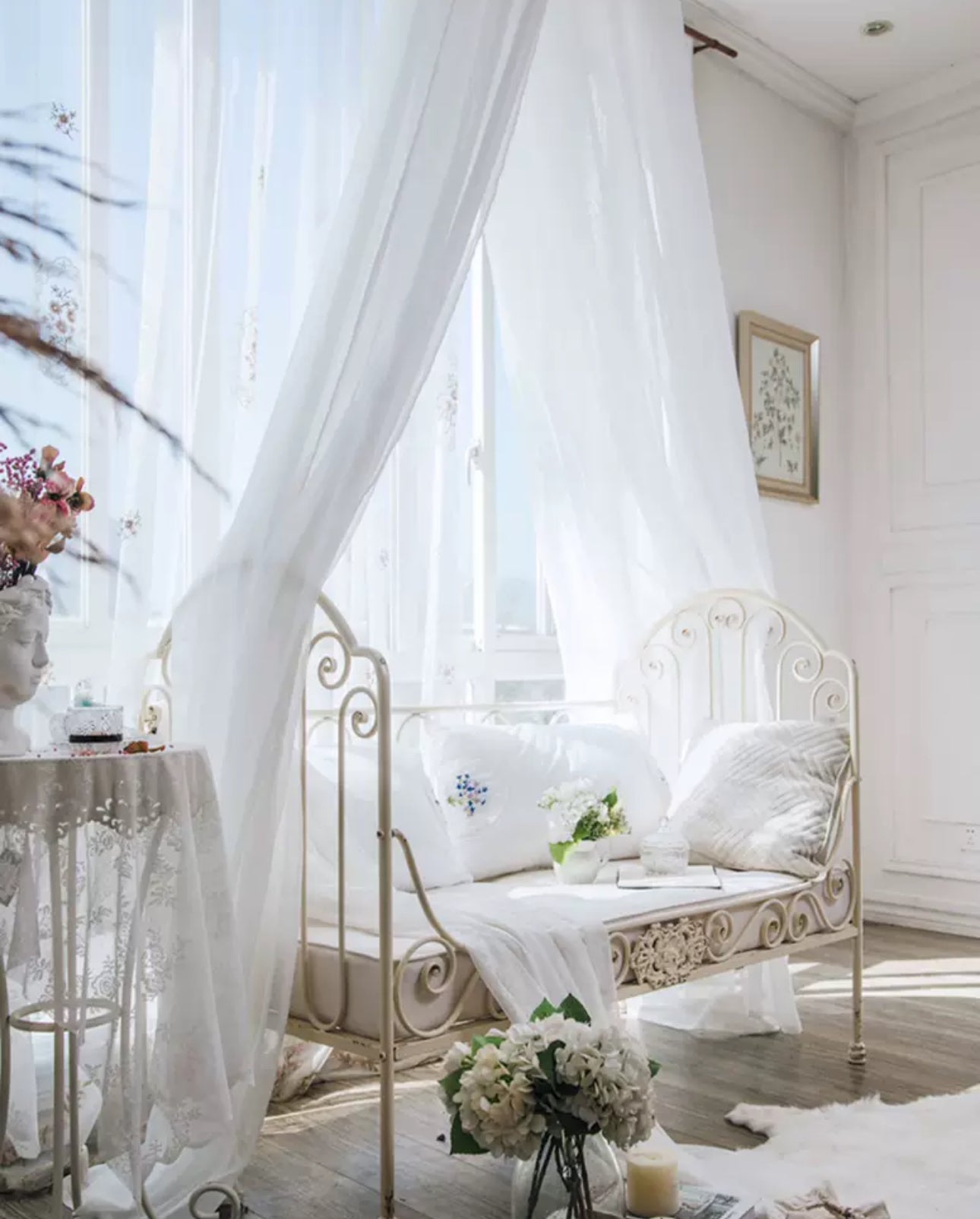 Cozy Single Daybed Frame include sofa