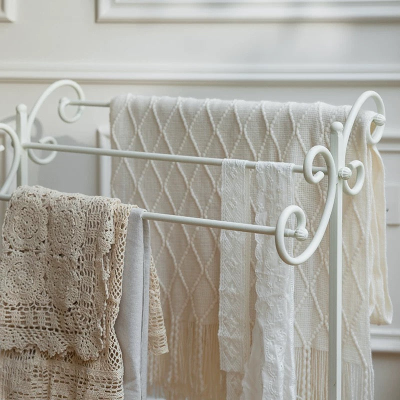 France towel stand