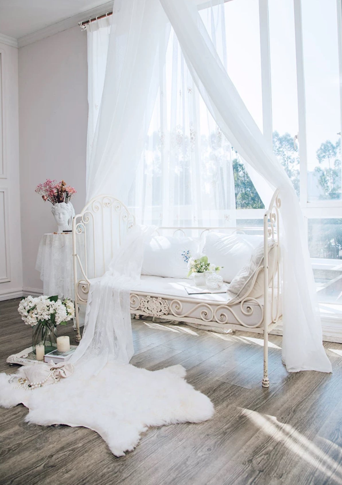 Cozy Single Daybed Frame include sofa