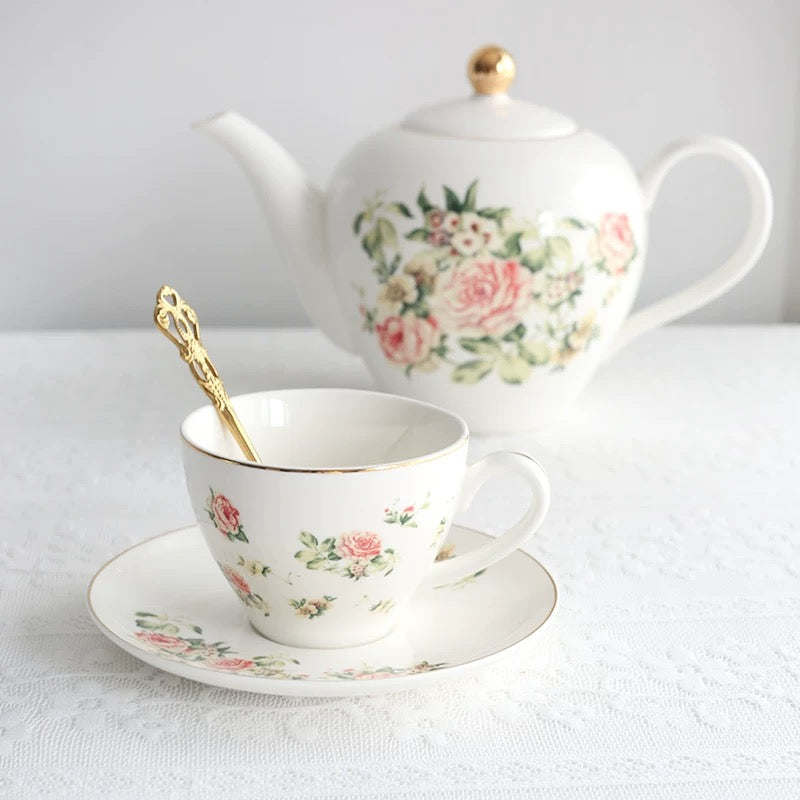 Porcelain 6 cups teapot set